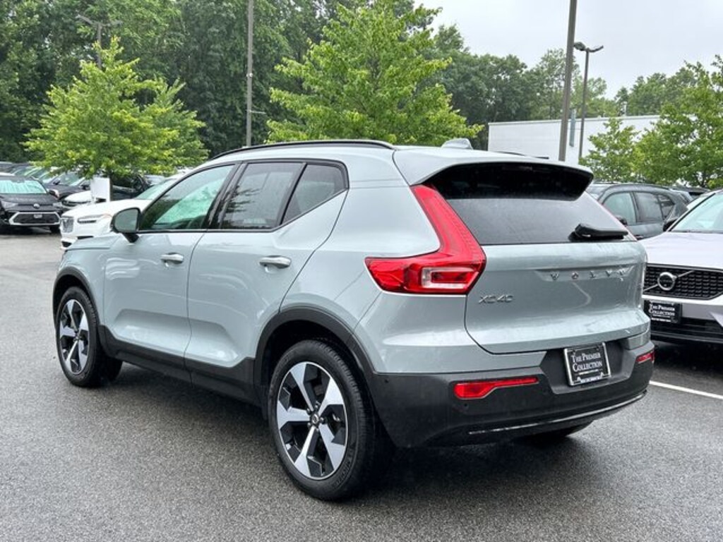 Certified 2026 Volvo XC40 B5 Plus SUV
