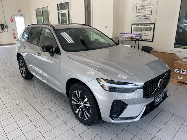 2024 Volvo XC60 B5 Core photo 3