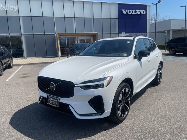 2026 Volvo XC60 B5 Plus Dark AWD's photo