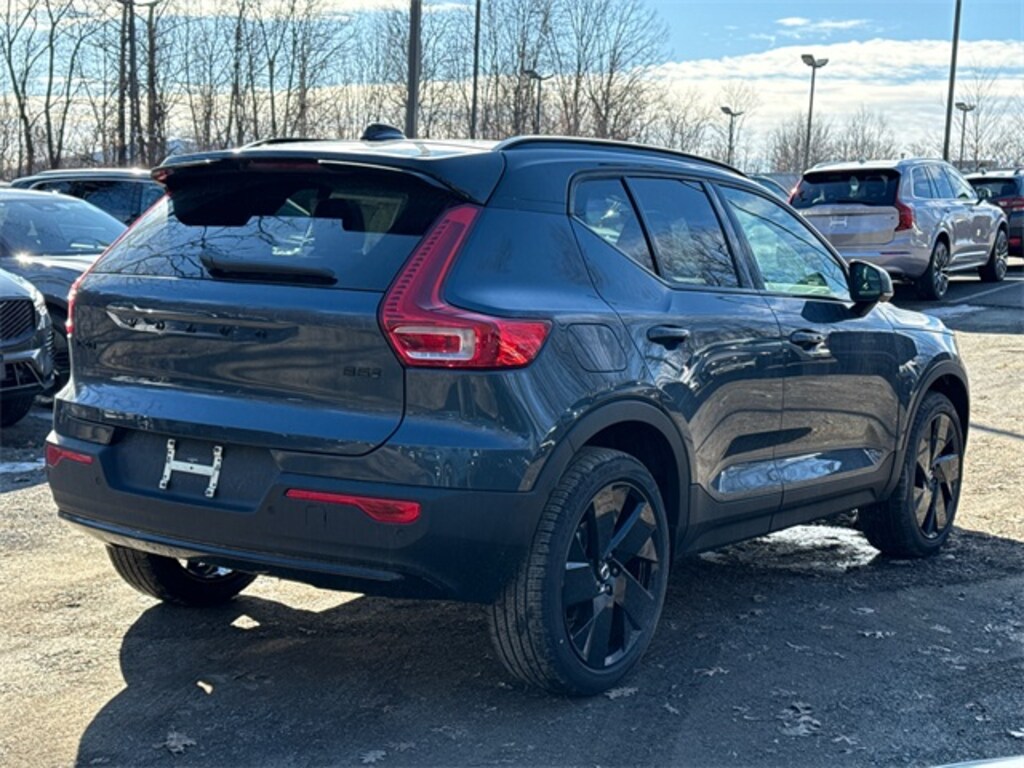New 2026 Volvo XC40 B5 Ultra Black Edition SUV