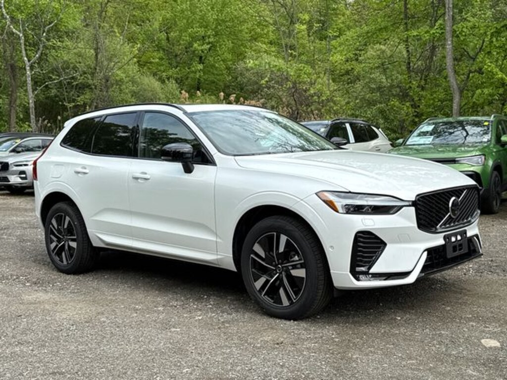 New 2026 Volvo XC60 B5 Plus SUV