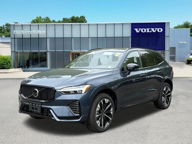 2026 Volvo XC60 T8 Plus Dark AWD's photo