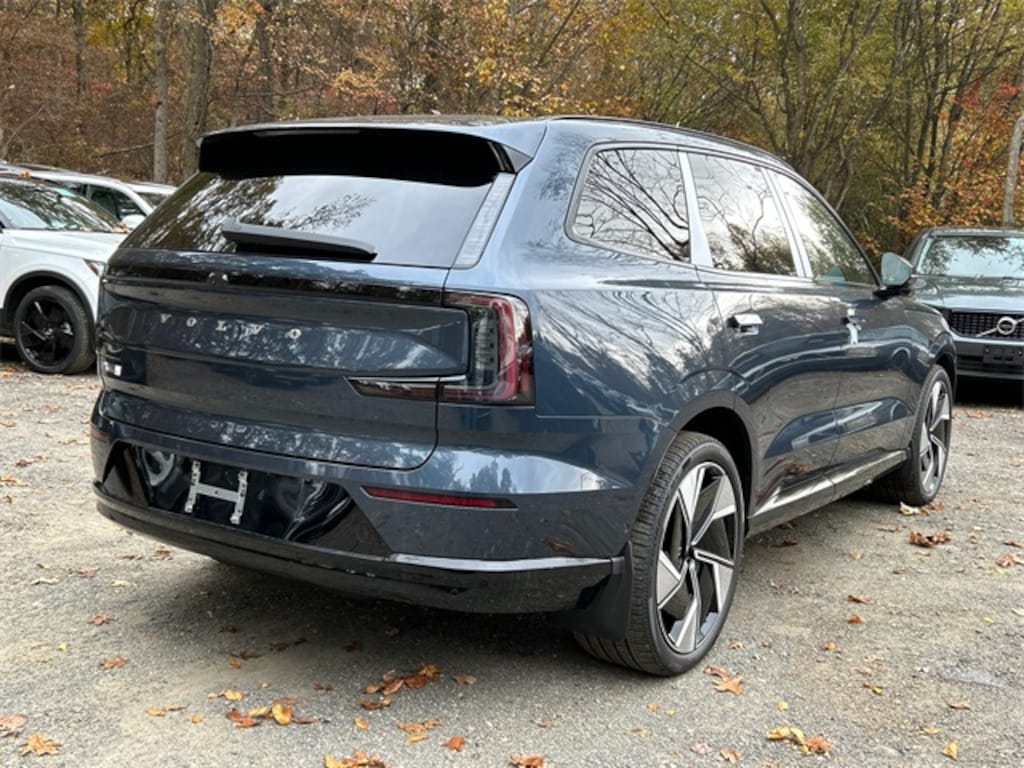 New 2025 Volvo EX90 Twin Motor Performance Ultra 6-Seater SUV