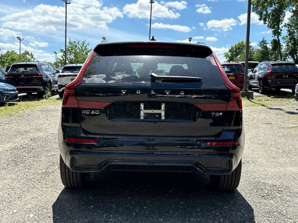 New 2026 Volvo XC60 plug-in hybrid T8 Plus SUV