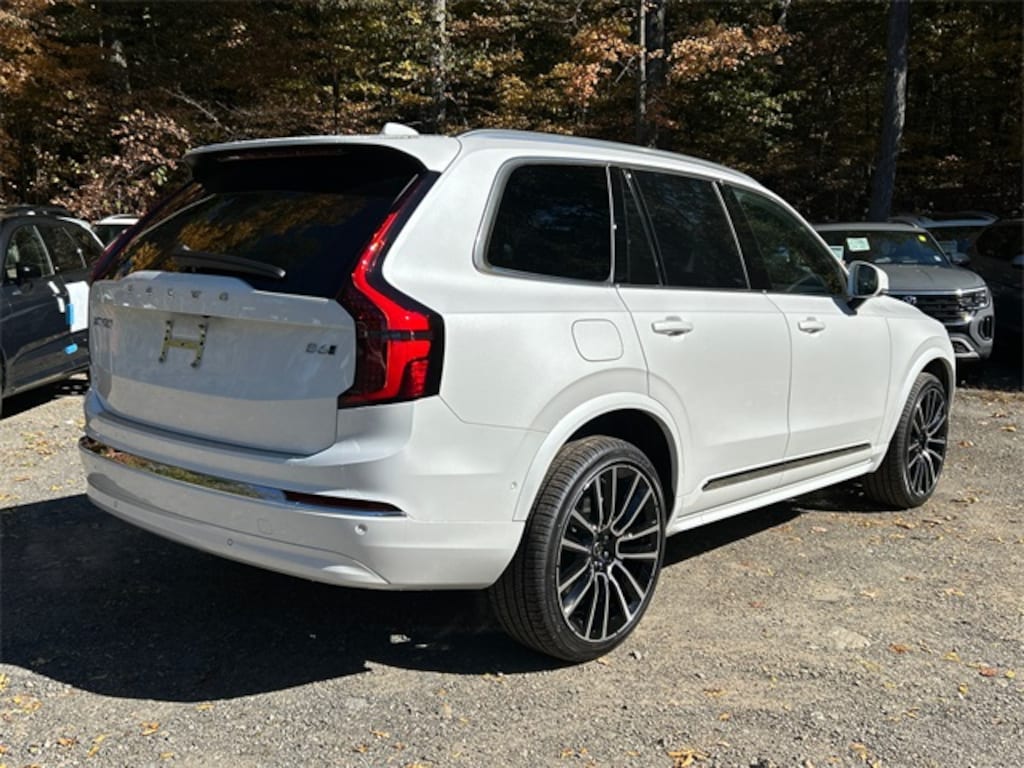 New 2026 Volvo XC90 B6 Plus 7-Seater SUV