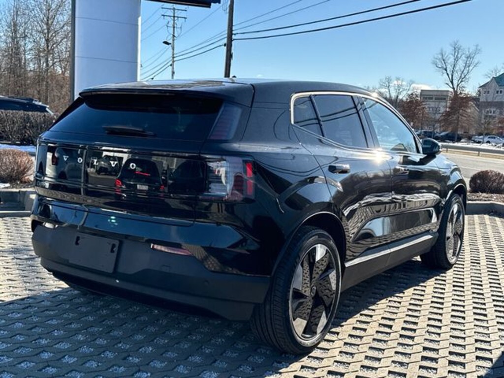 New 2026 Volvo EX30 Twin Motor Plus SUV
