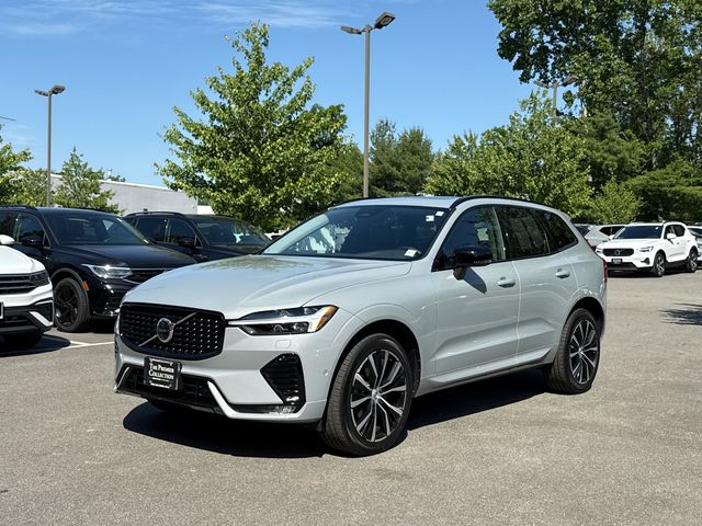 2025 Volvo XC60 B5 Plus Dark AWD's photo