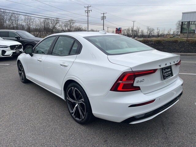 2024 Volvo S60 B5 Core photo 2