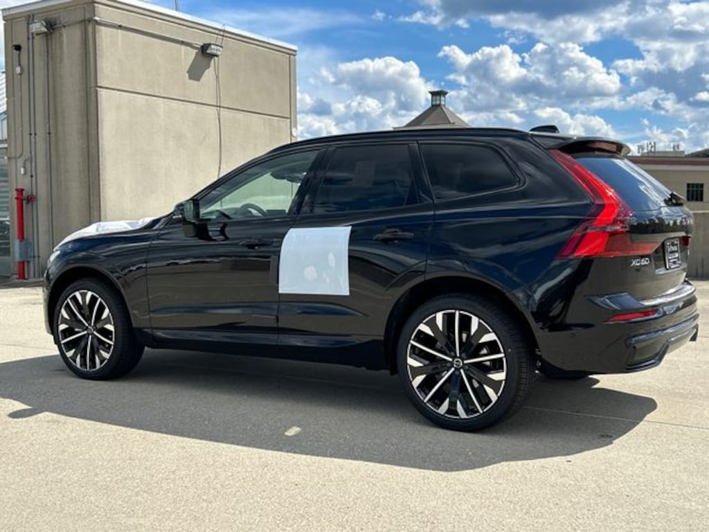 New 2026 Volvo XC60 B5 Ultra SUV
