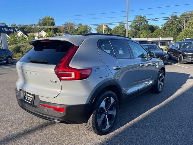 2024 Volvo XC40 Core photo 4