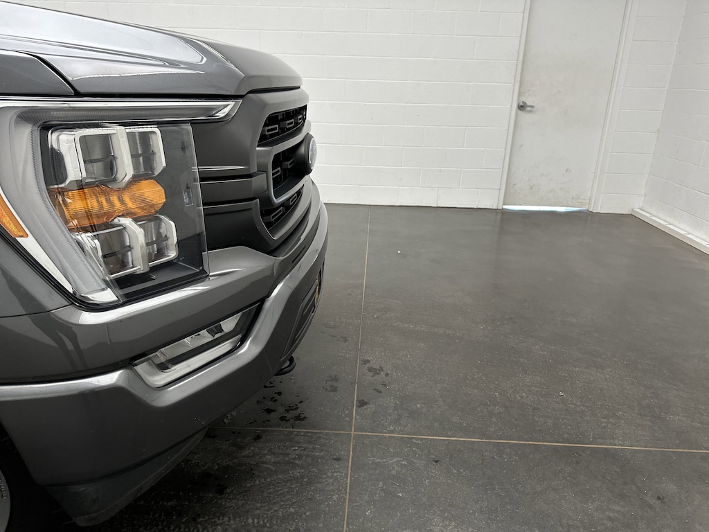 Used 2022 Ford F-150 XLT Truck SuperCrew Cab