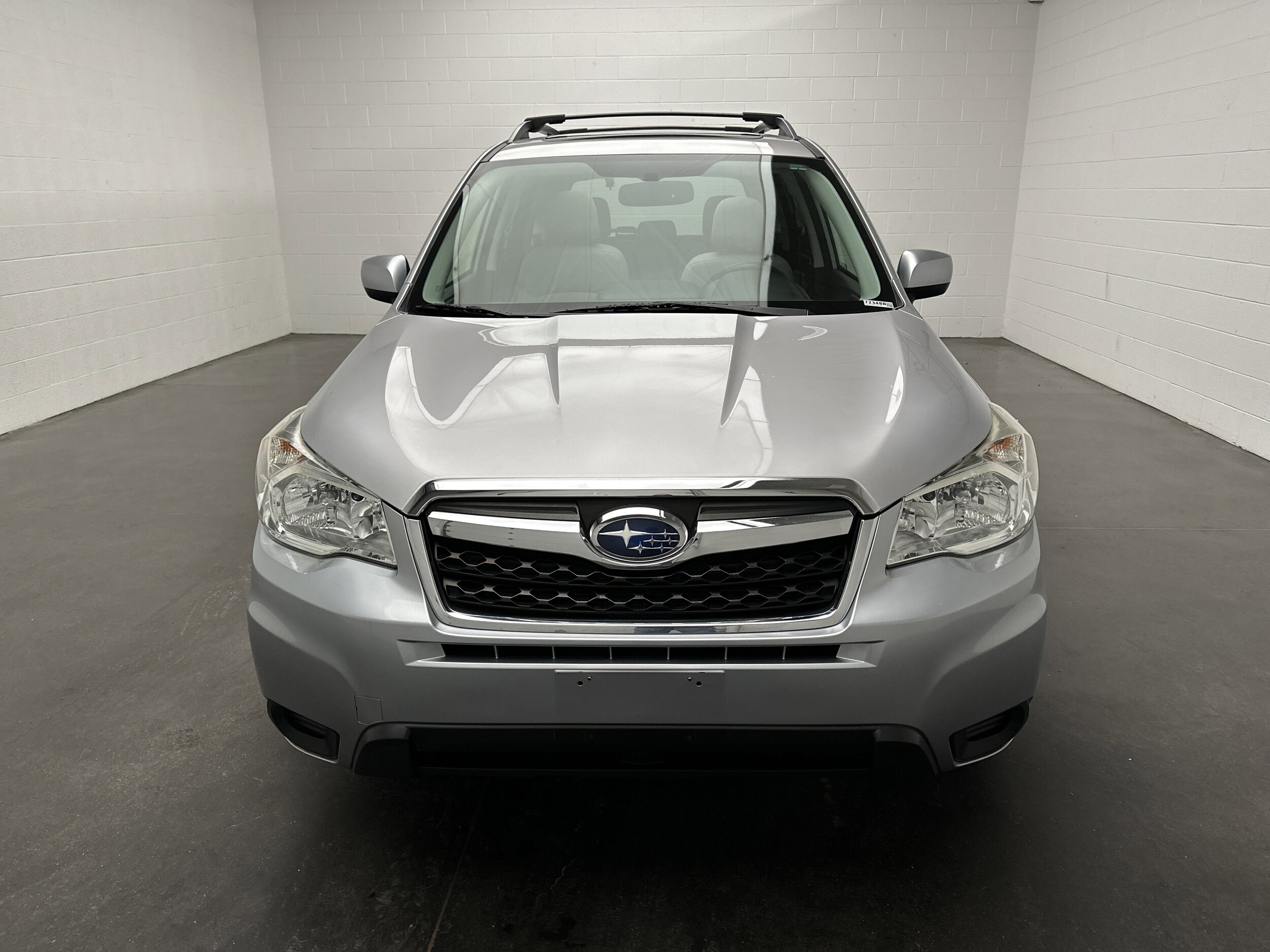 2016 Subaru Forester 2.5i Premium photo 3
