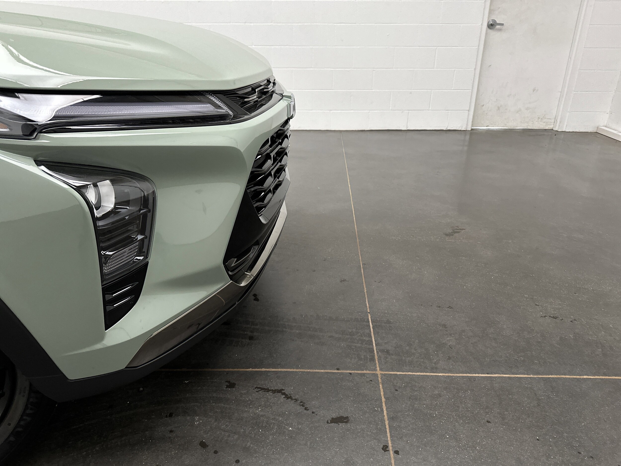 2026 Chevrolet Trax ACTIV photo 2