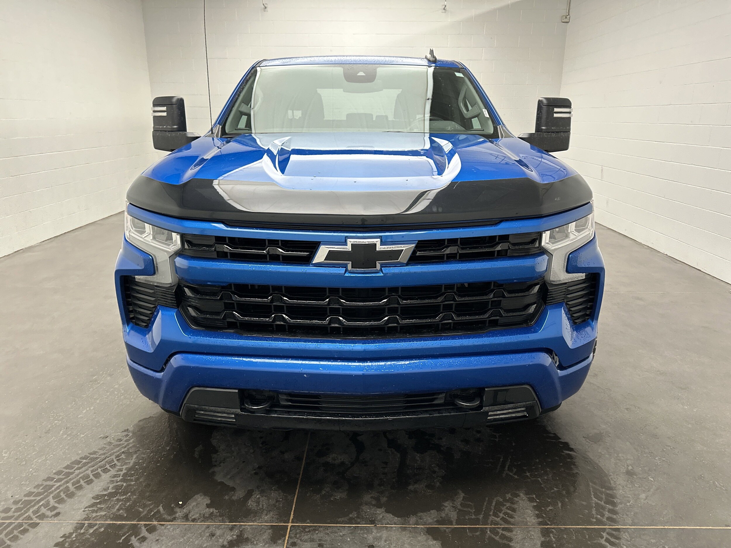 2023 Chevrolet Silverado 1500 RST photo 3