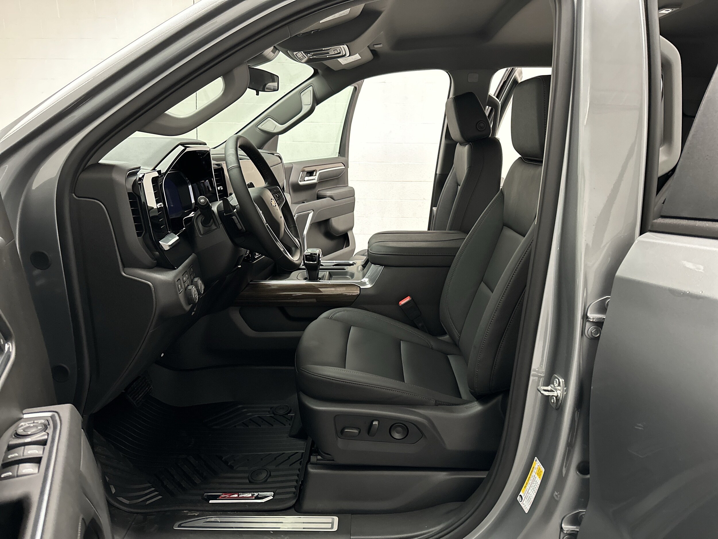 2026 Chevrolet Silverado 1500 LT - Photo 11