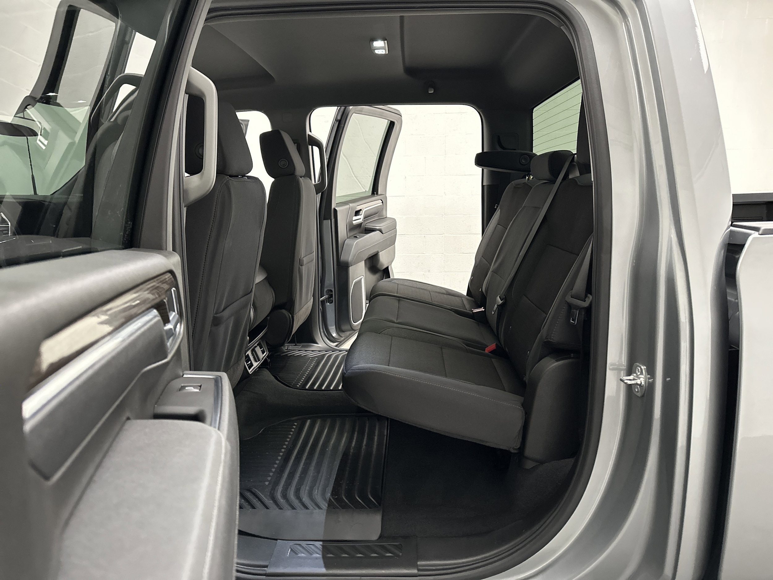 2025 Chevrolet Silverado 2500HD LT - Photo 23