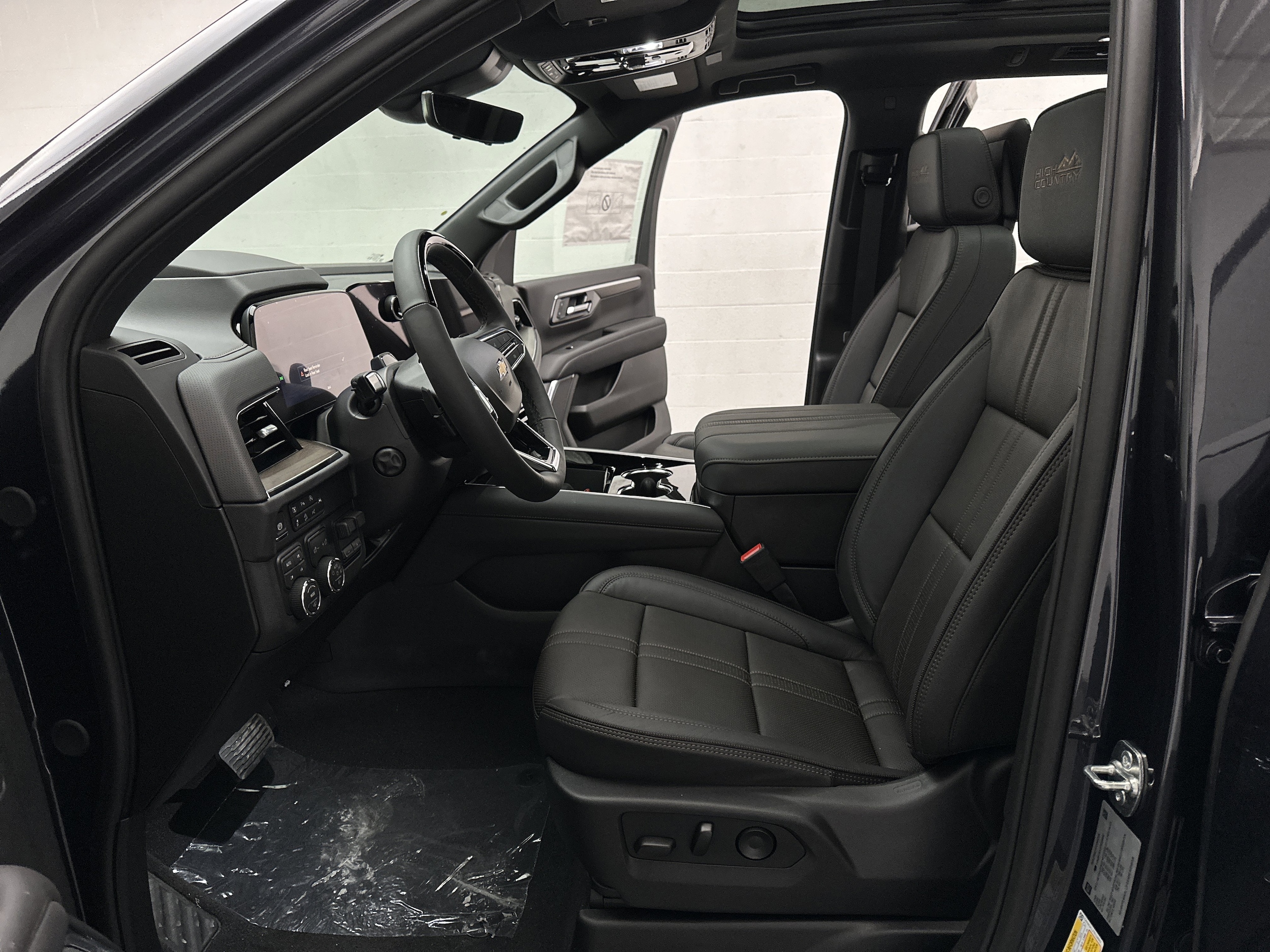 2026 Chevrolet Suburban High Country - Photo 20