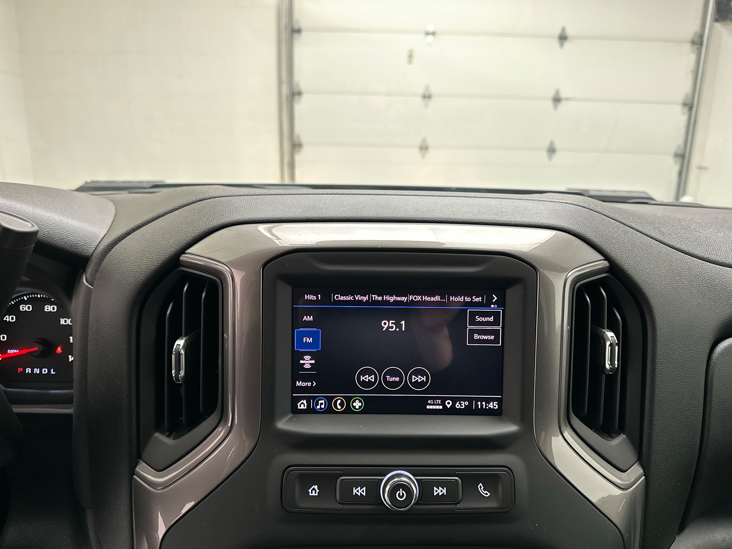 2026 Chevrolet Silverado 2500 HD Custom - Photo 33