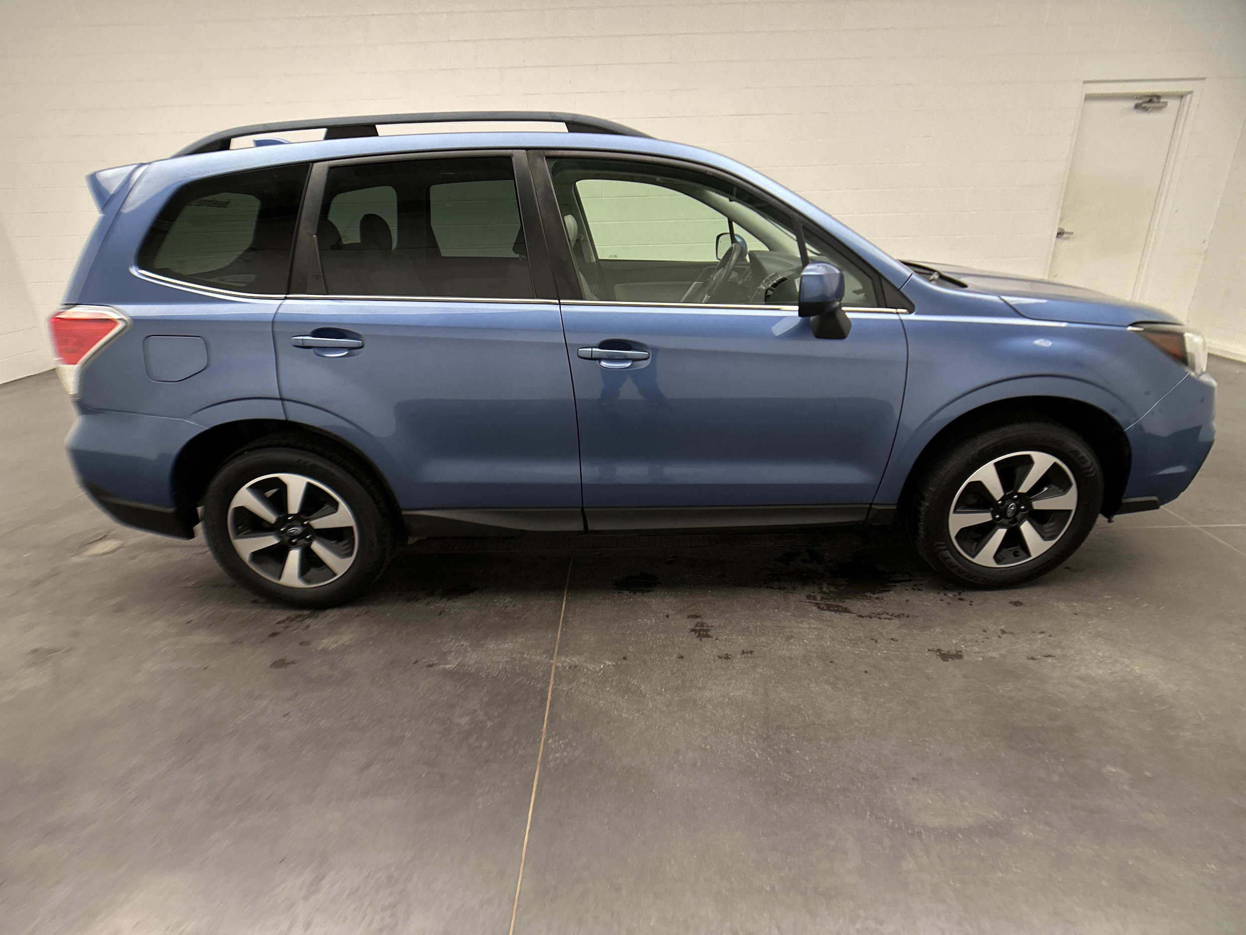 2018 Subaru Forester Limited - Photo 10
