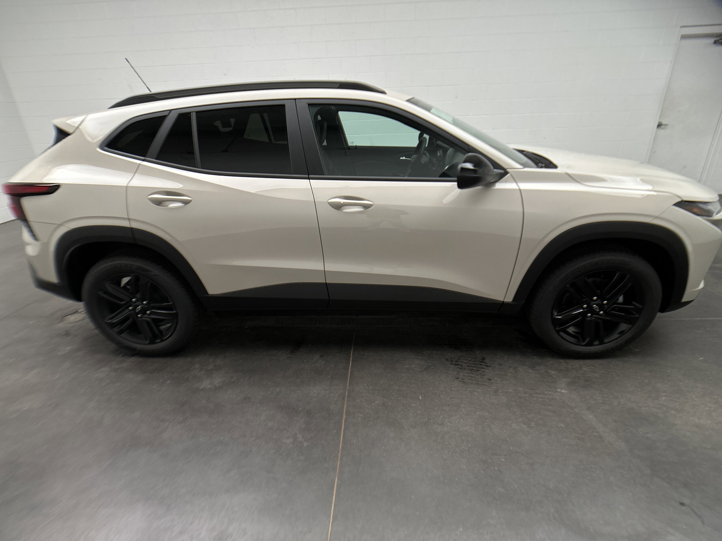 2026 Chevrolet Trax Activ - Photo 10