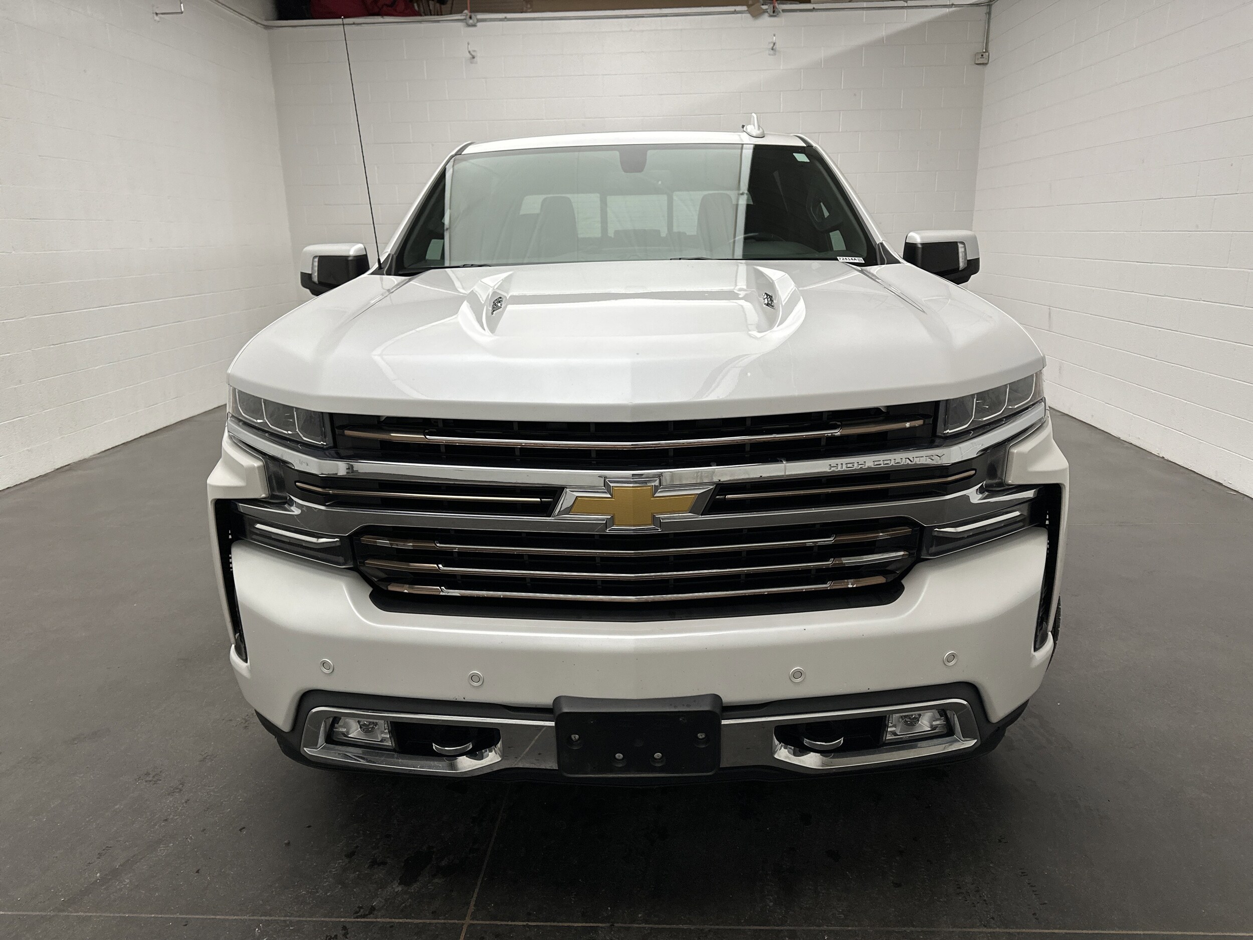 2019 Chevrolet Silverado 1500 High Country photo 4