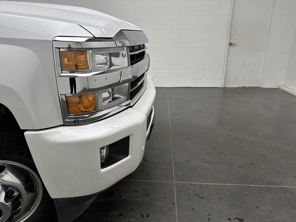 Used 2019 Chevrolet Silverado 3500 HD High Country Truck Crew Cab