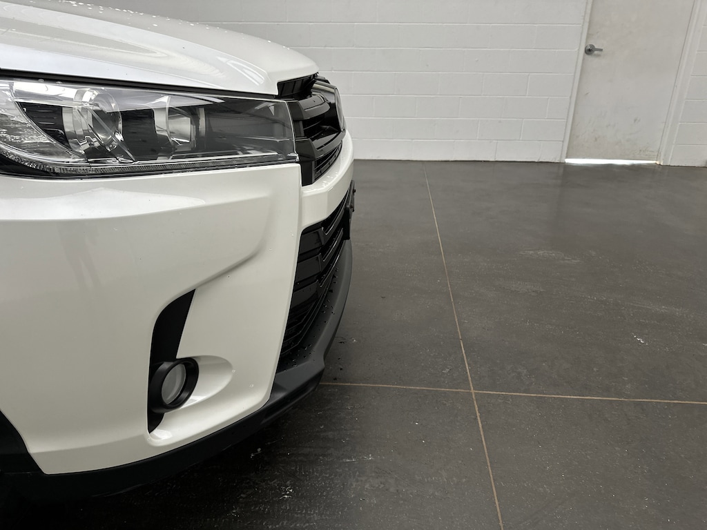 Used 2018 Toyota Highlander SE SUV