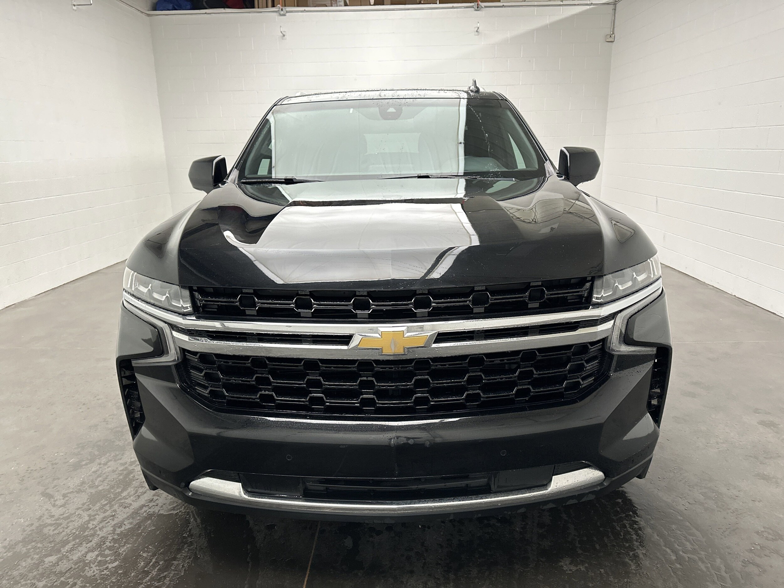 2022 Chevrolet Tahoe LS photo 3