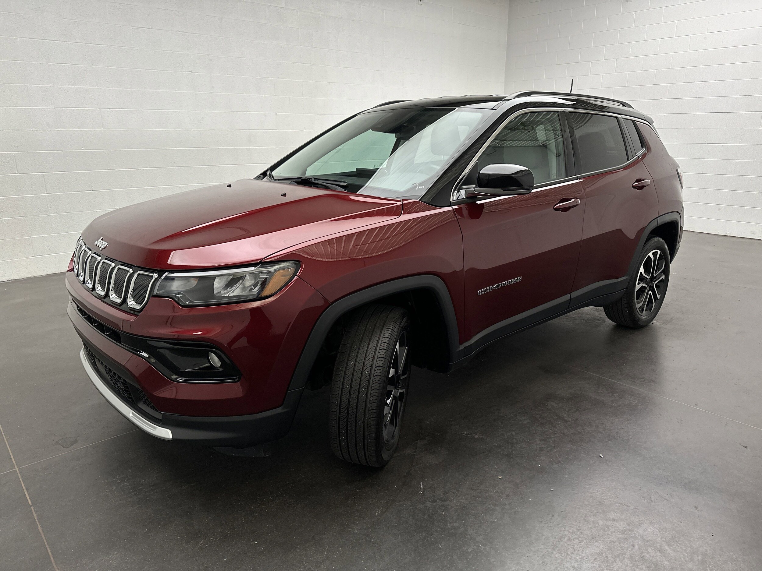 2022 Jeep Compass Limited photo 2