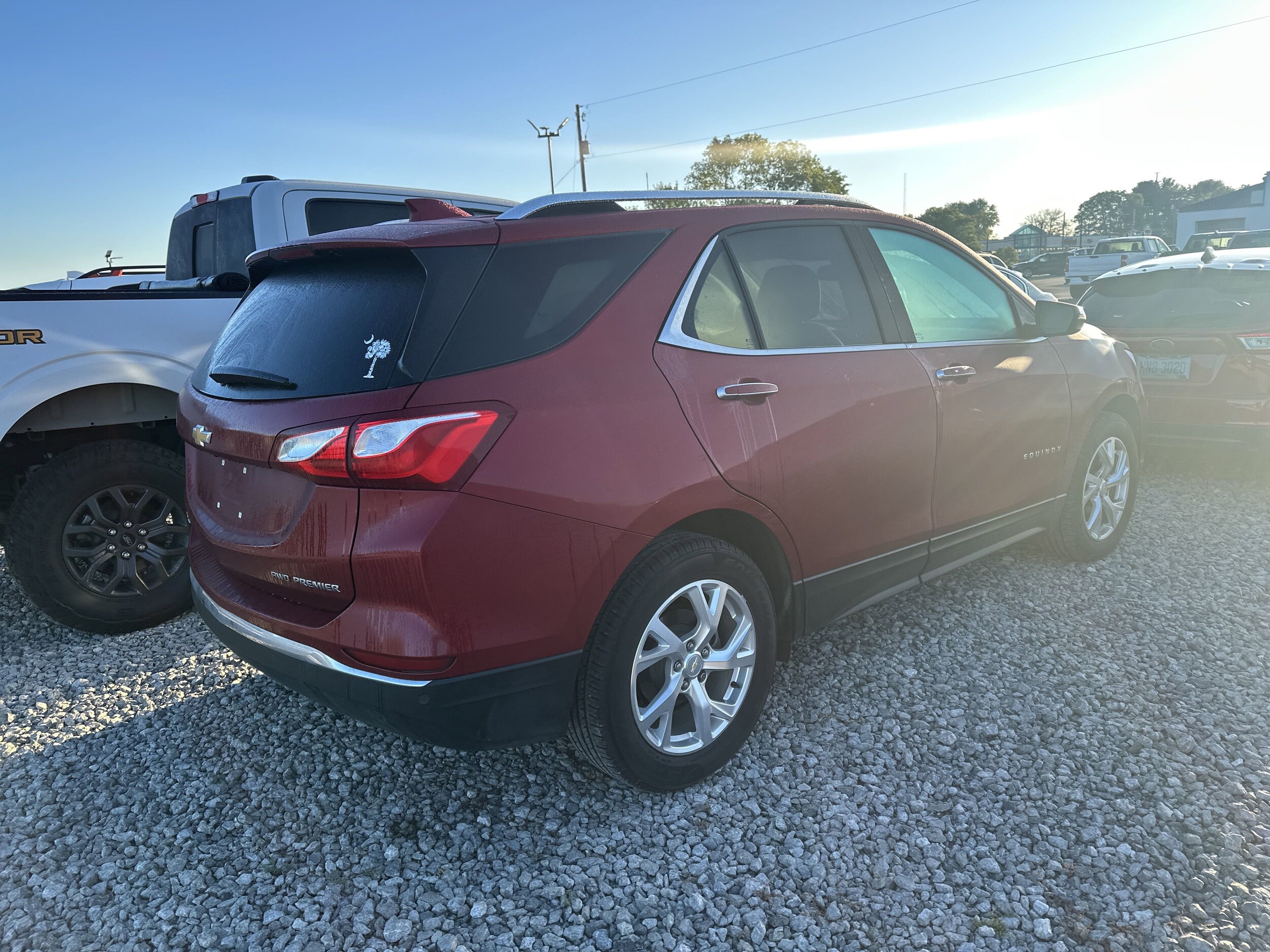 2021 Chevrolet Equinox Premier photo 2