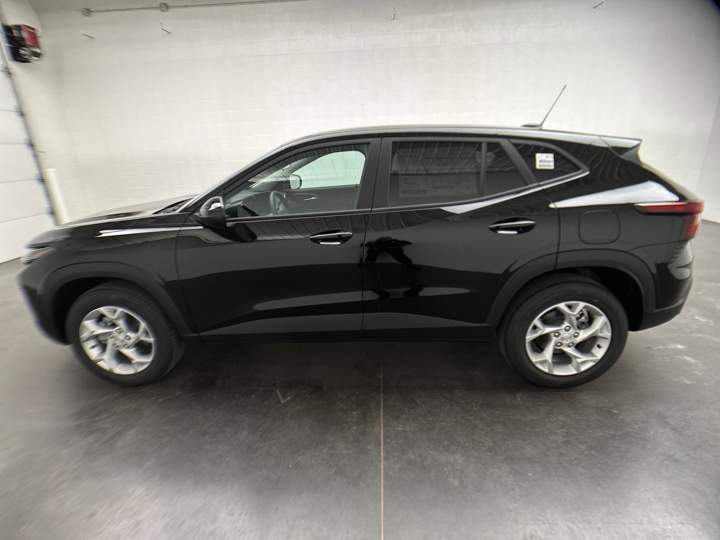 2026 Chevrolet Trax LS - Photo 6