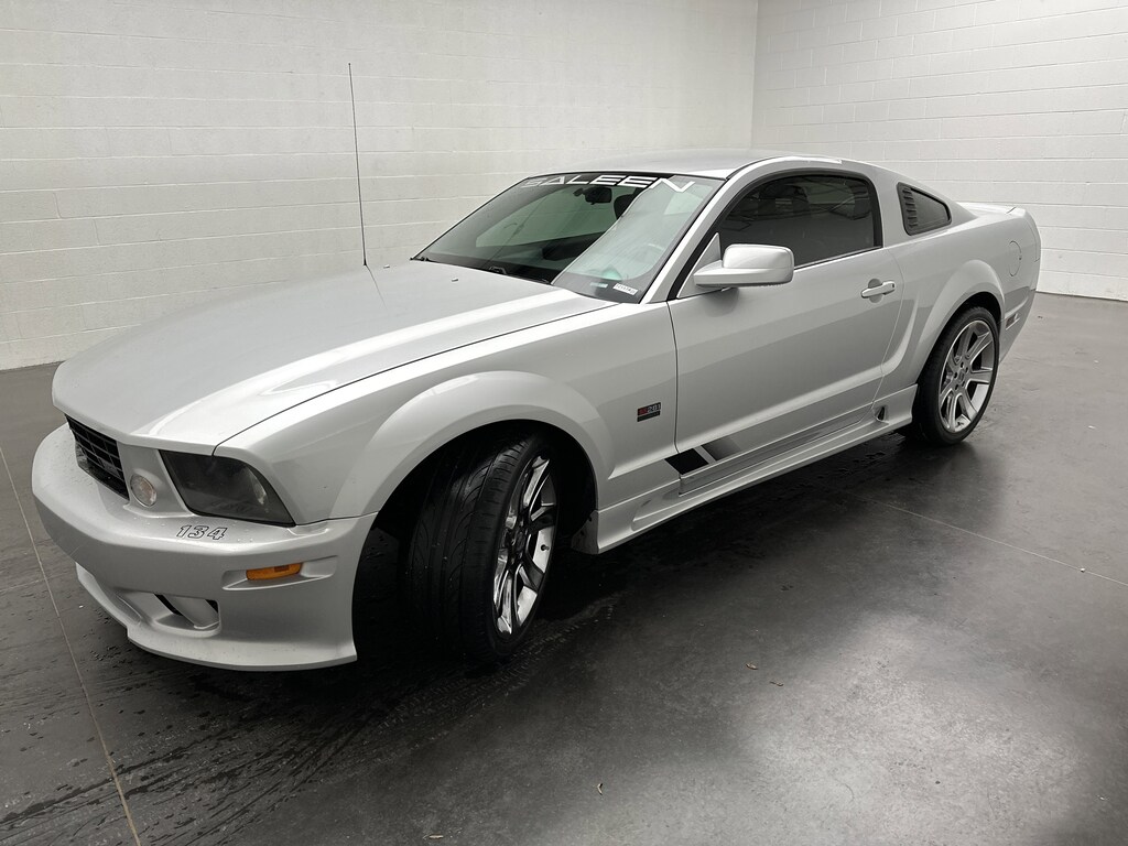 Used 2006 Ford Mustang GT Deluxe Coupe