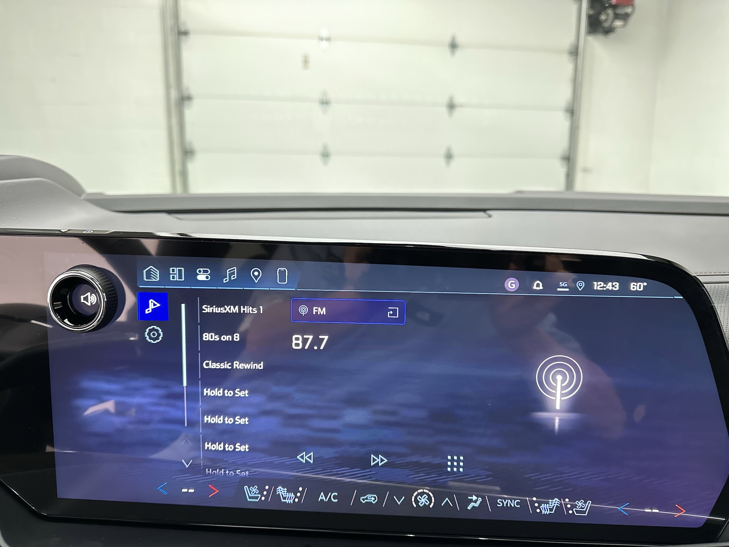 2026 Chevrolet Suburban High Country - Photo 37