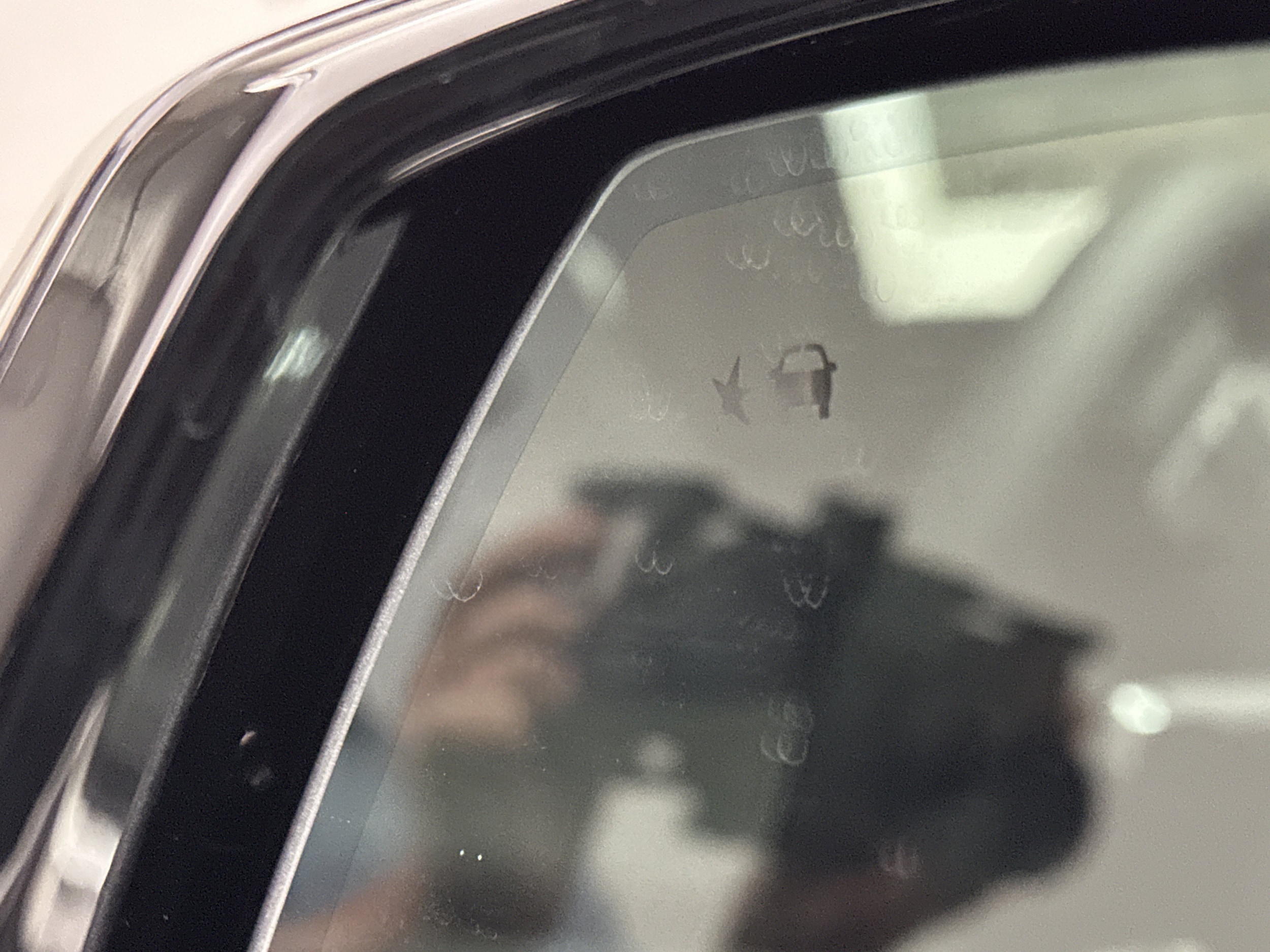 2026 Chevrolet Suburban High Country - Photo 6