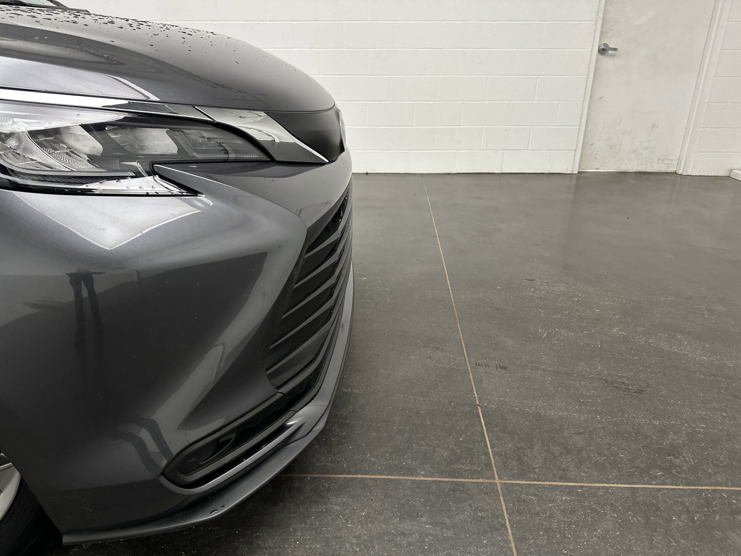 2025 Toyota Sienna LE photo 2