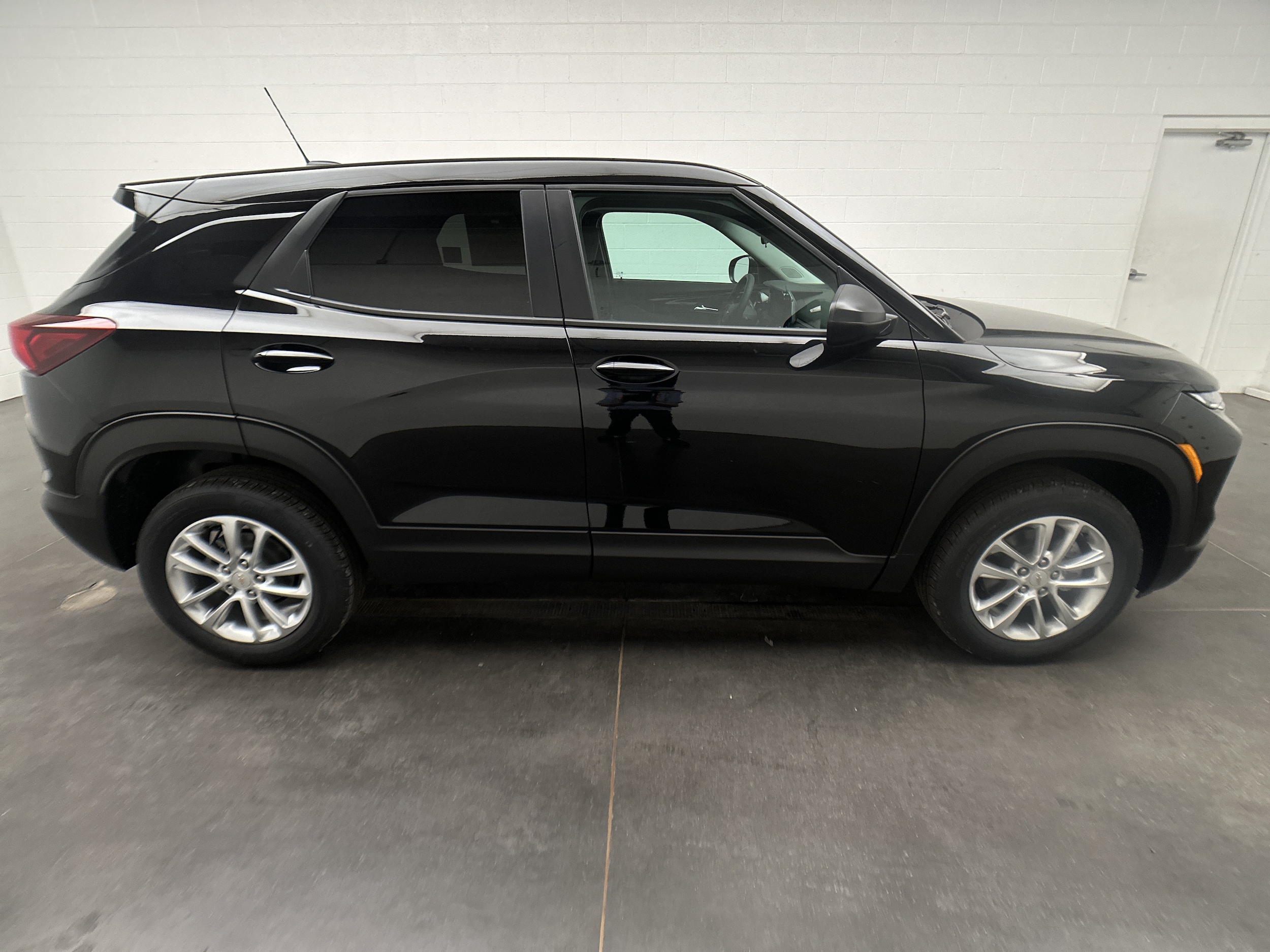 2026 Chevrolet Trailblazer LS - Photo 9