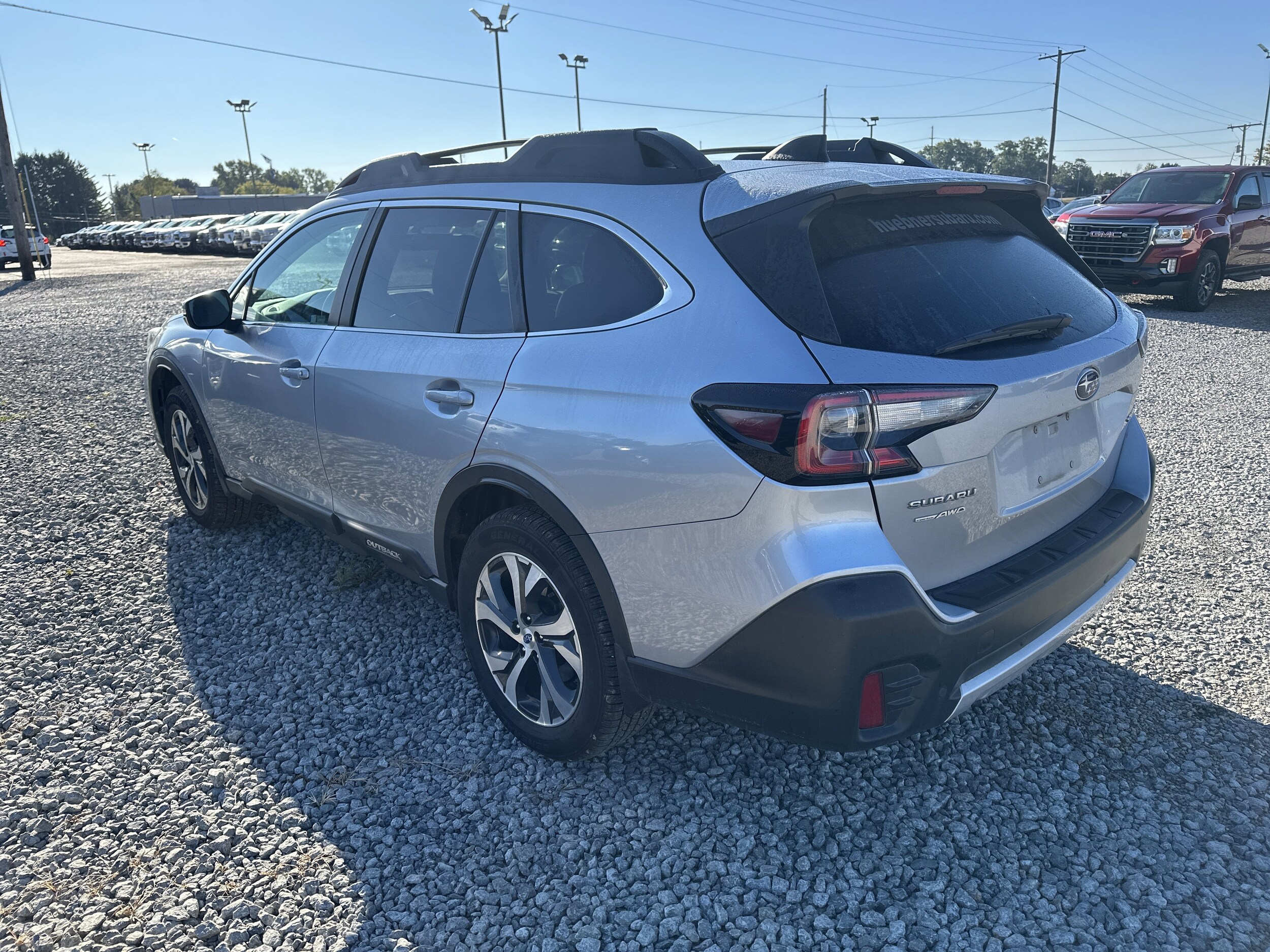 2020 Subaru Outback Limited photo 3