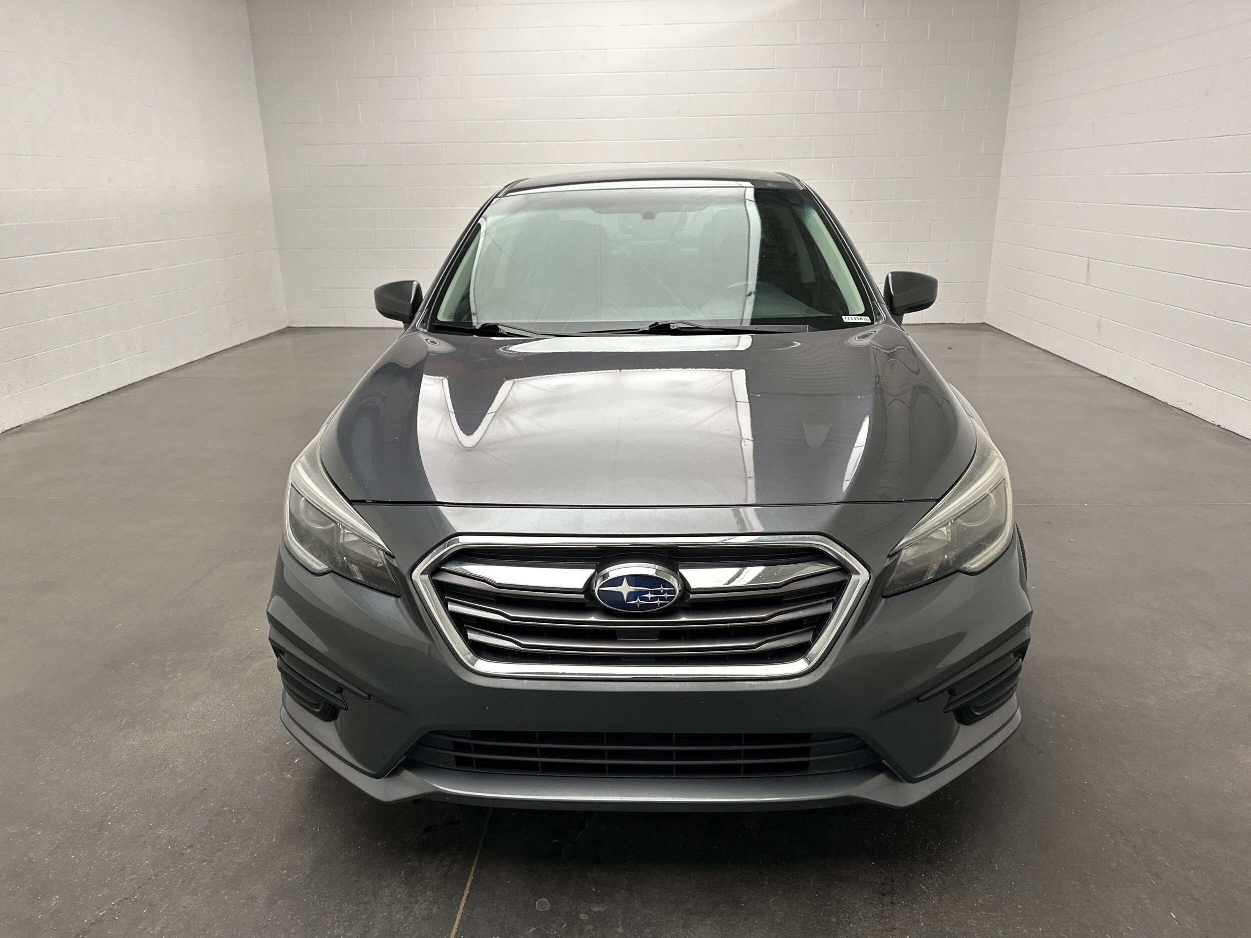 2018 Subaru Legacy Premium photo 2
