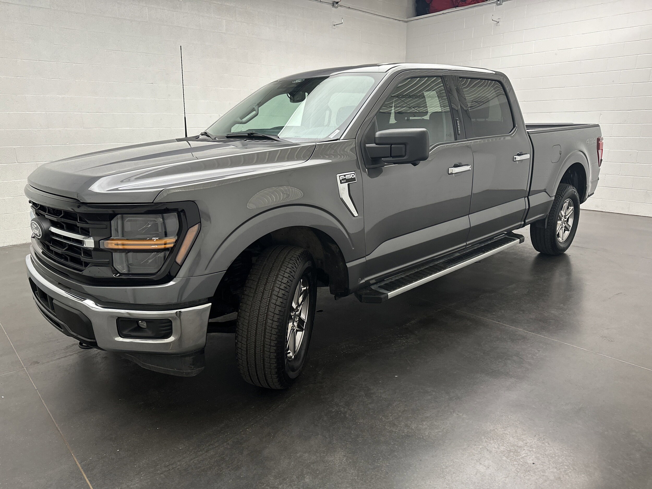 2024 Ford F-150 XLT photo 4