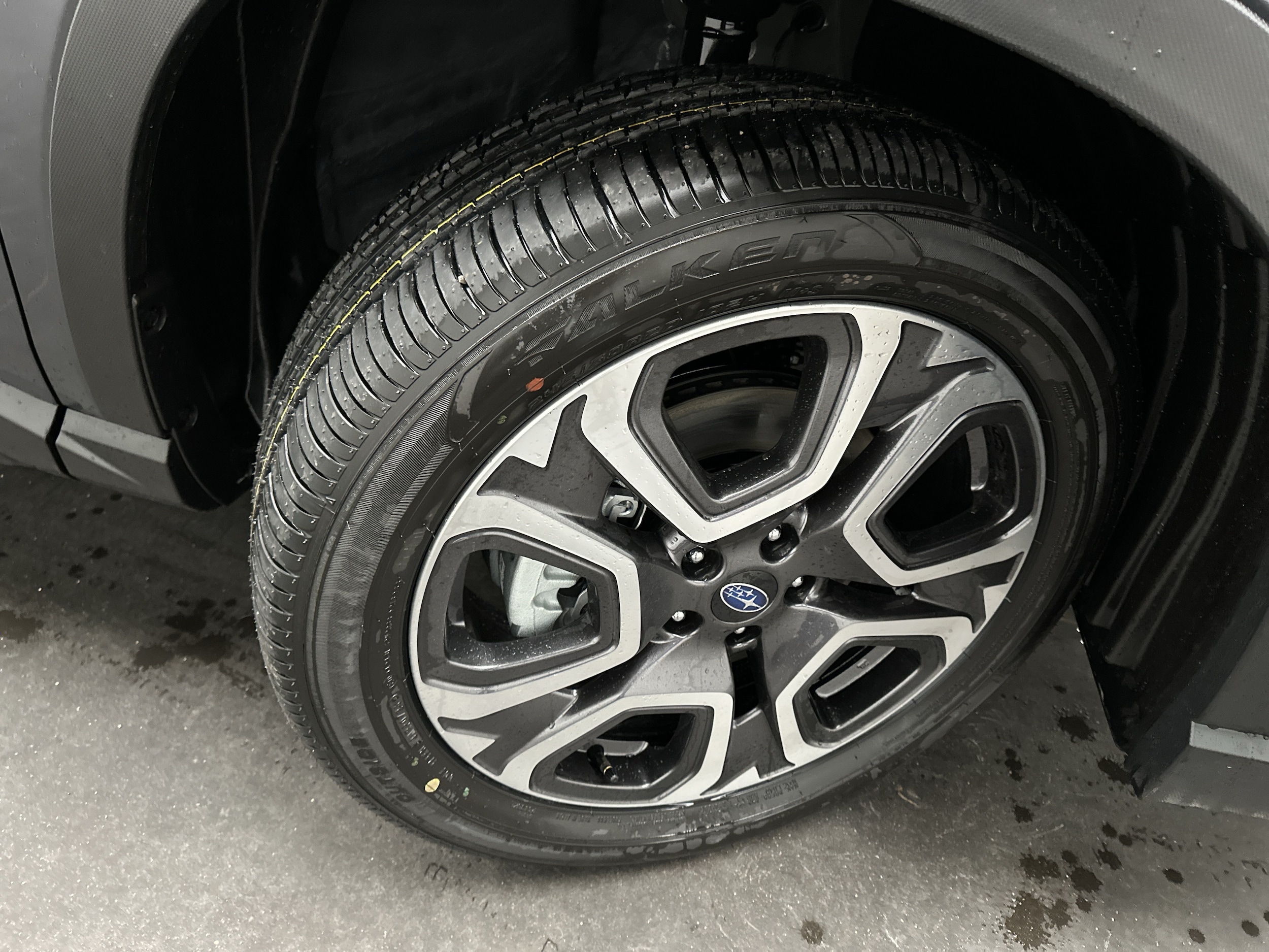 2027 Subaru Ascent Limited - Photo 10
