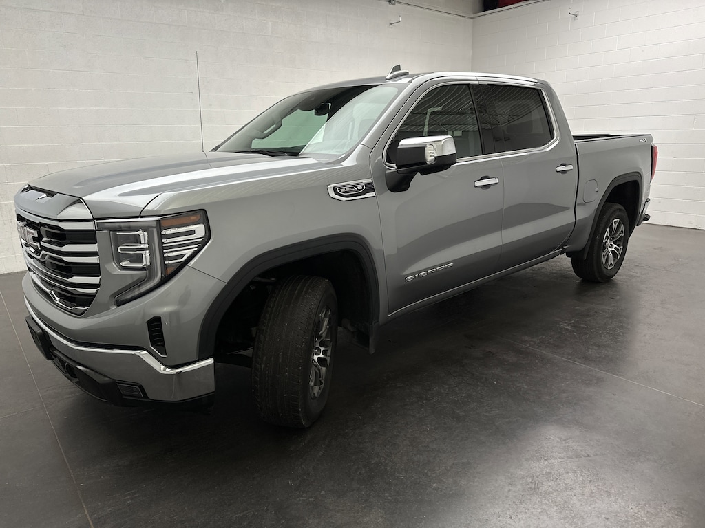 Used 2025 GMC Sierra 1500 SLT Crew Cab Pickup