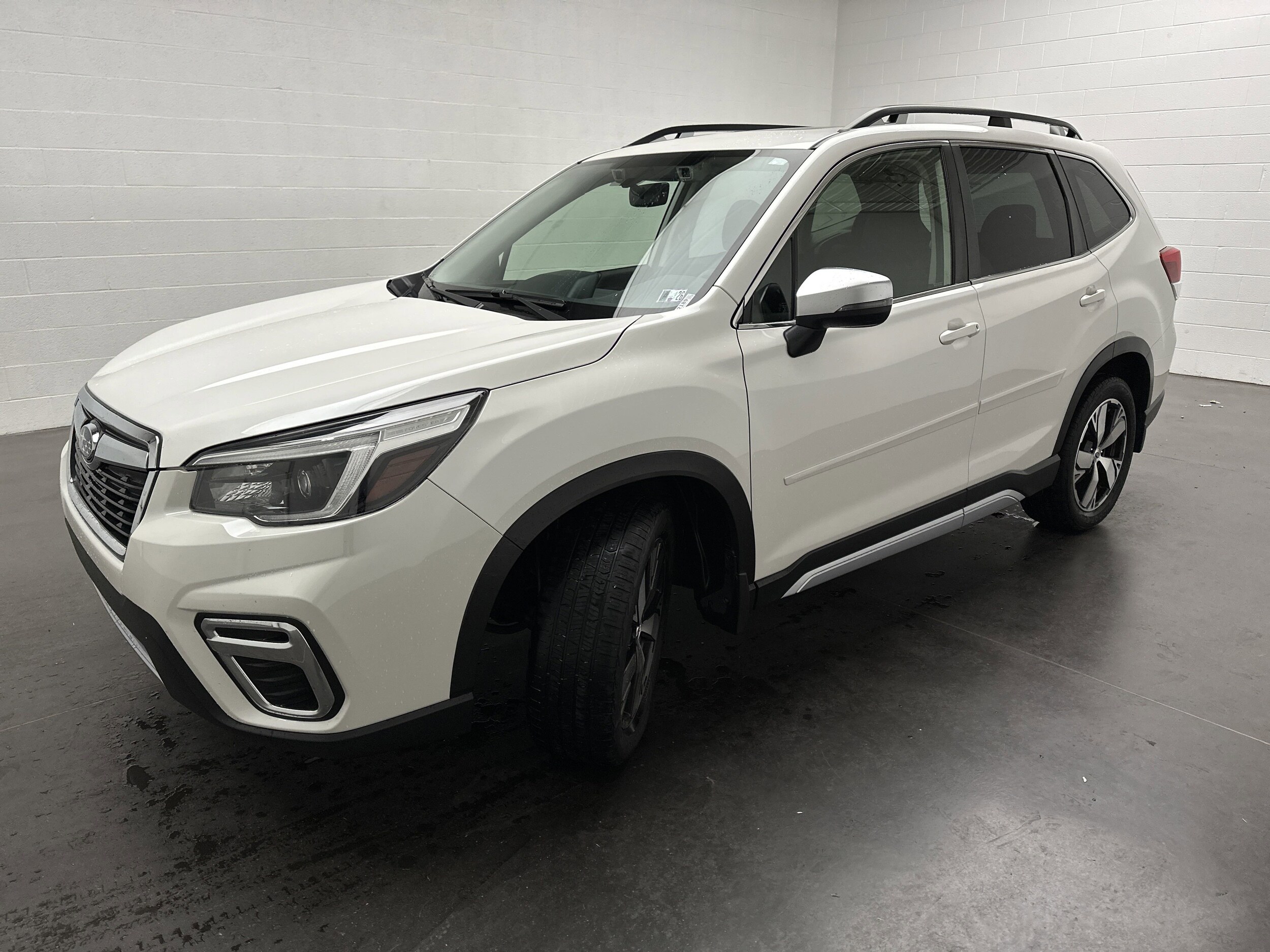 2021 Subaru Forester Touring photo 2