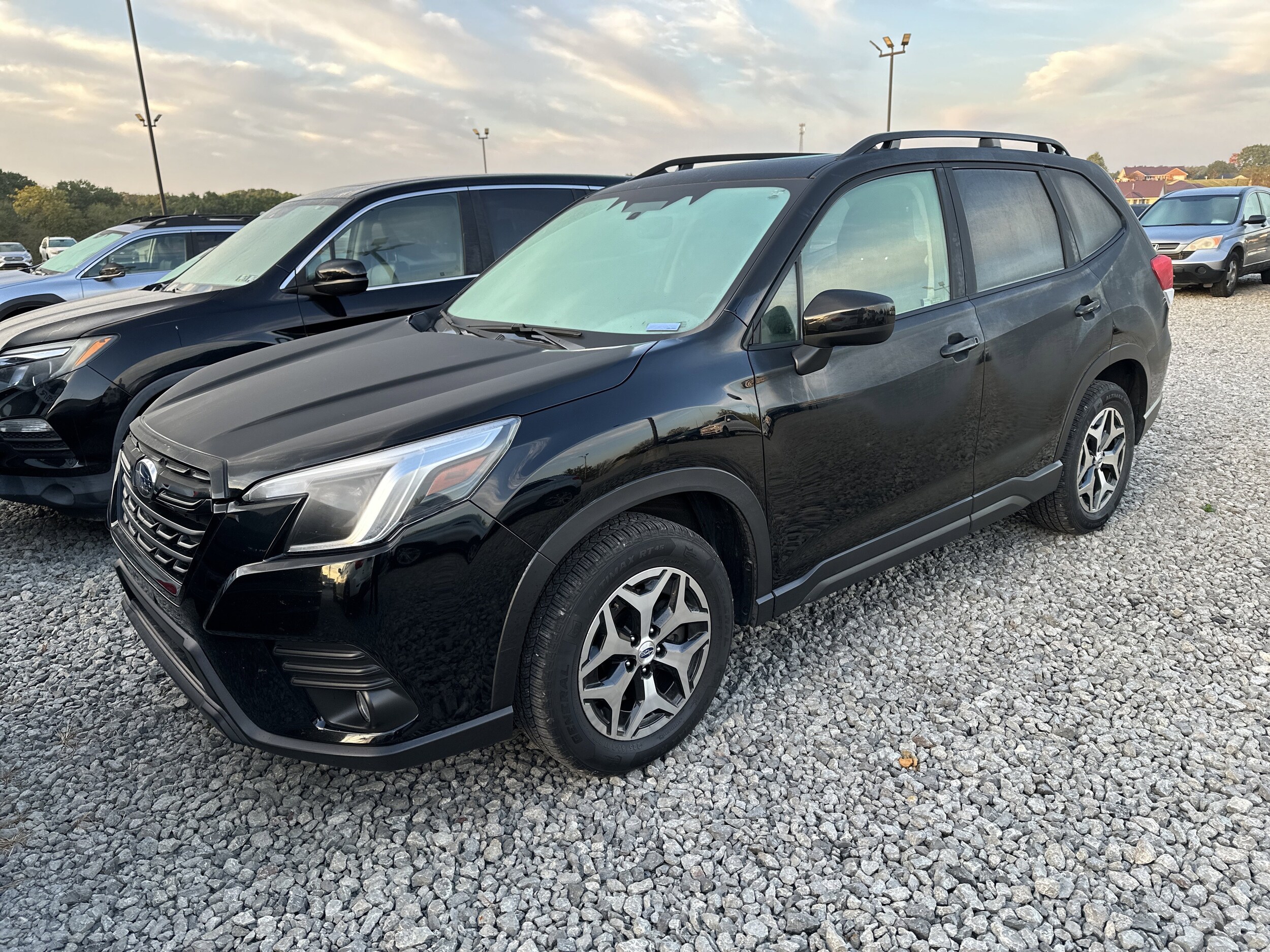 2022 Subaru Forester Premium photo 2