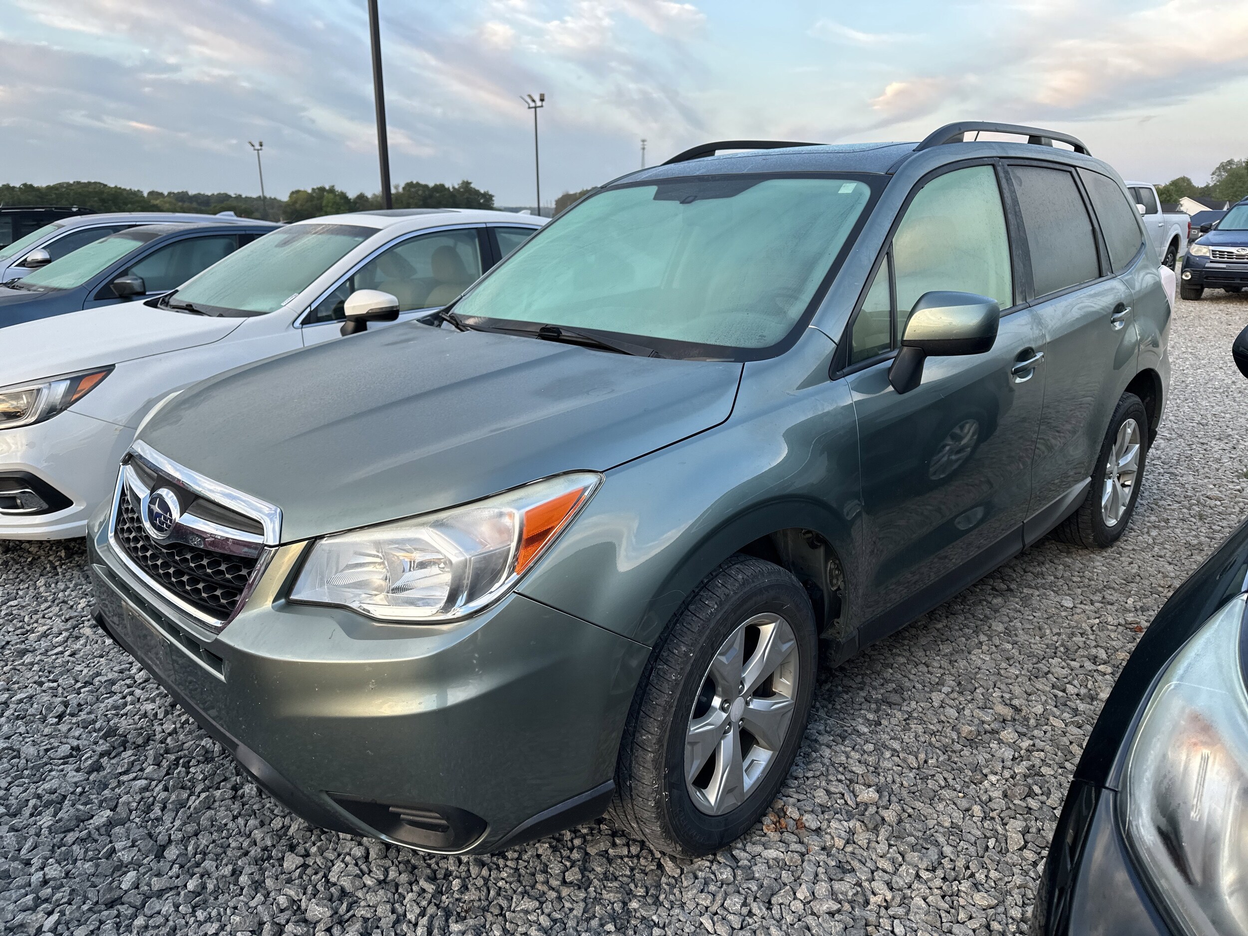 2015 Subaru Forester 2.5i Premium photo 3