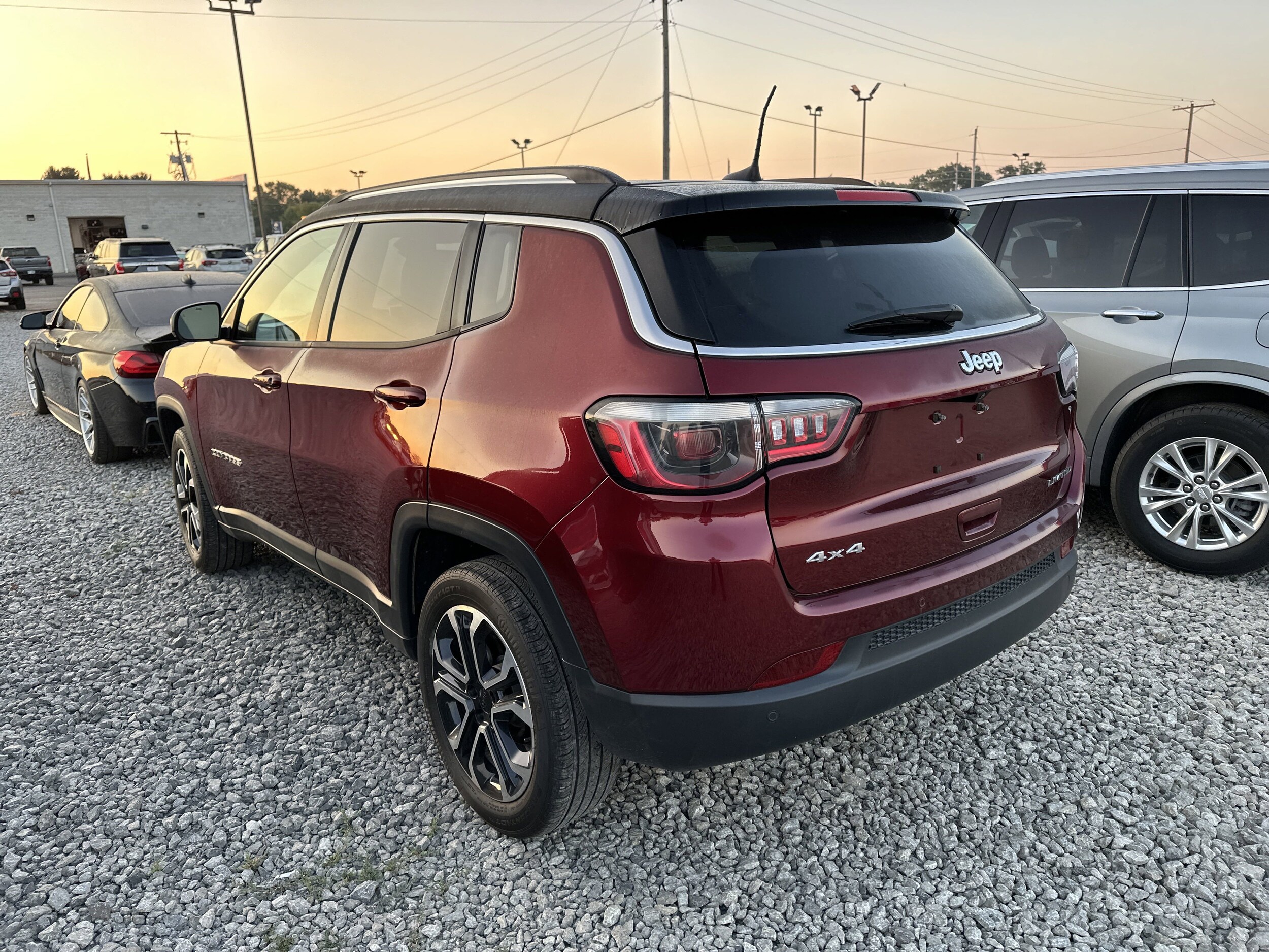 2022 Jeep Compass Limited photo 2