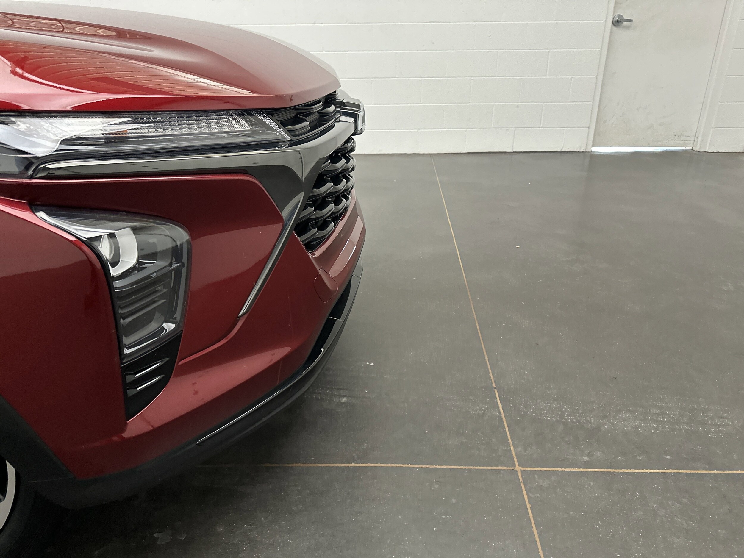 2024 Chevrolet Trax photo 2
