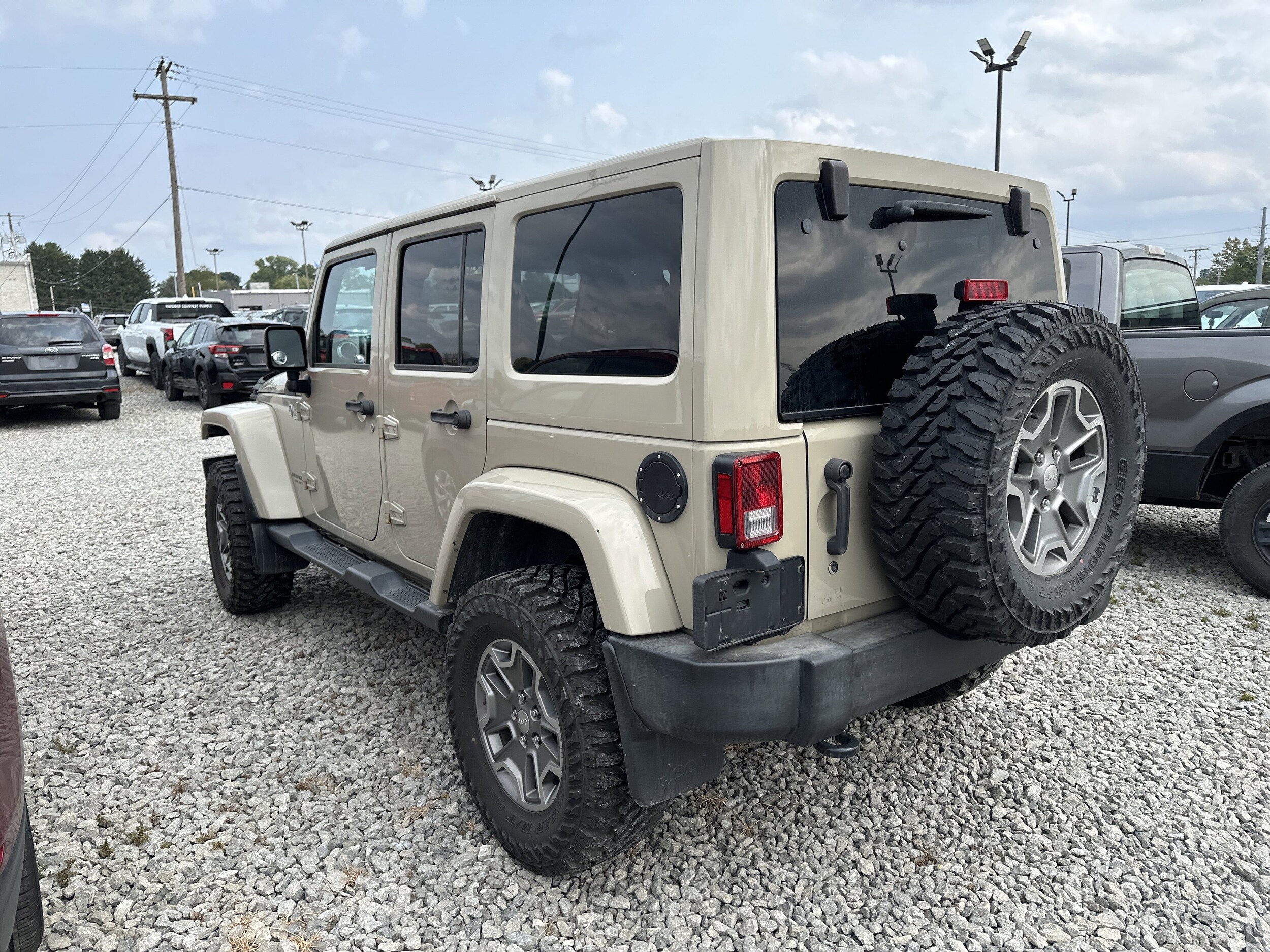 2017 Jeep Wrangler Unlimited Rubicon photo 2