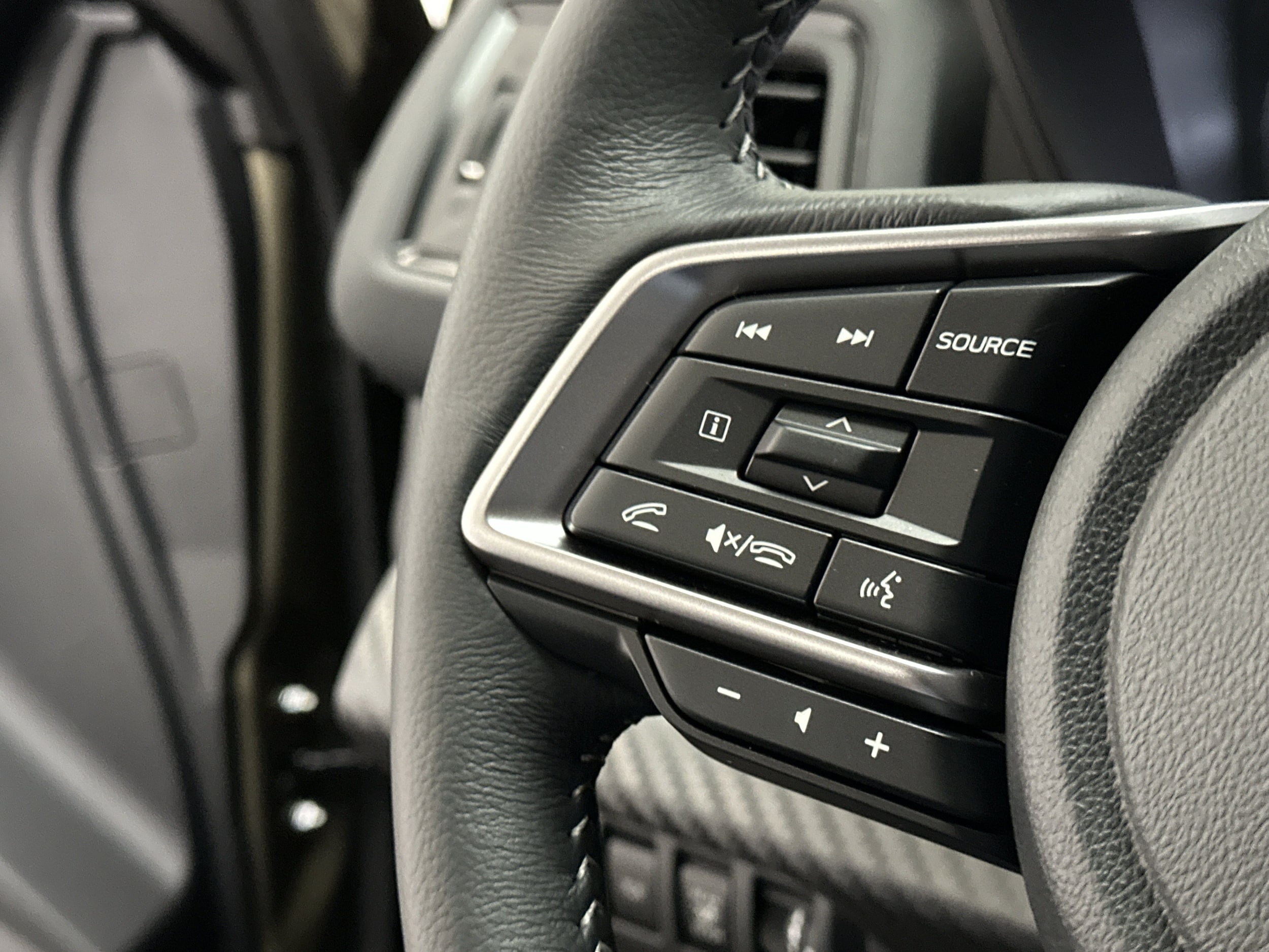 2027 Subaru Ascent Premium - Photo 28