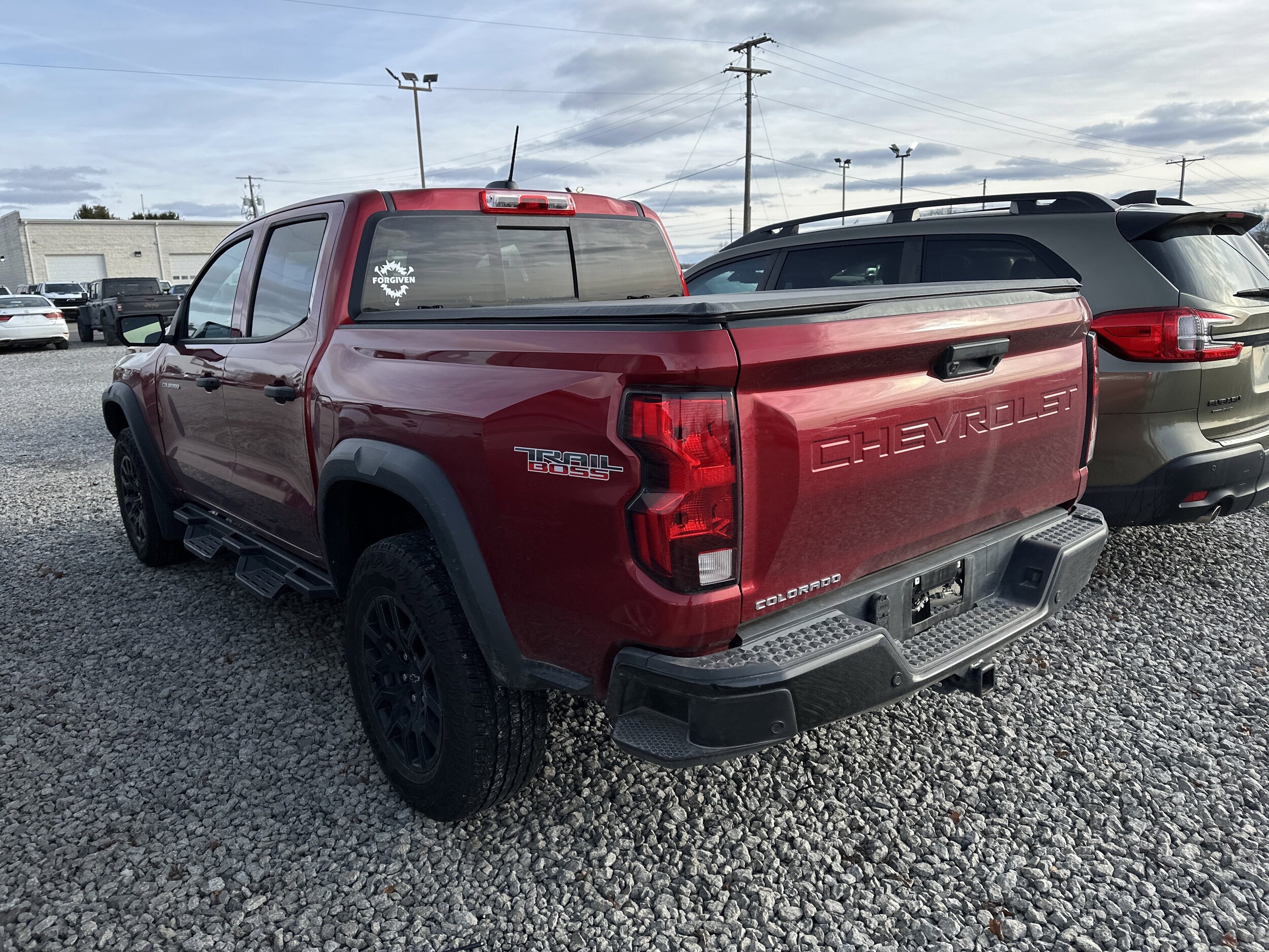 2023 Chevrolet Colorado Trail Boss photo 2