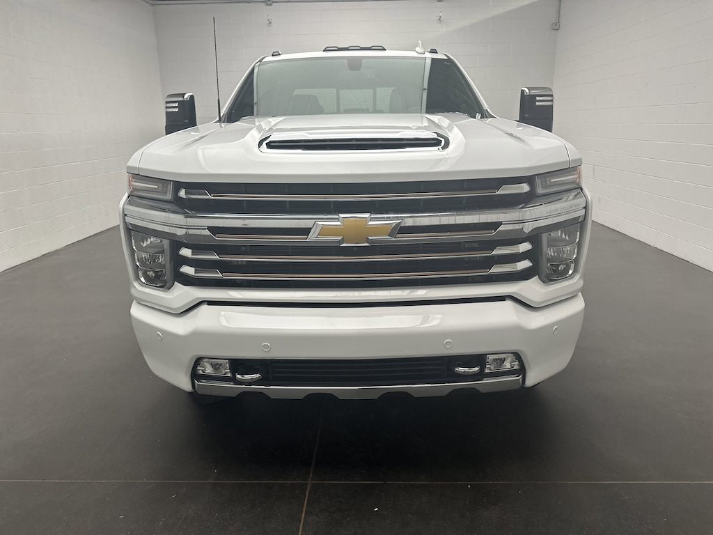 Used 2023 Chevrolet Silverado 2500 HD High Country Crew Cab Pickup